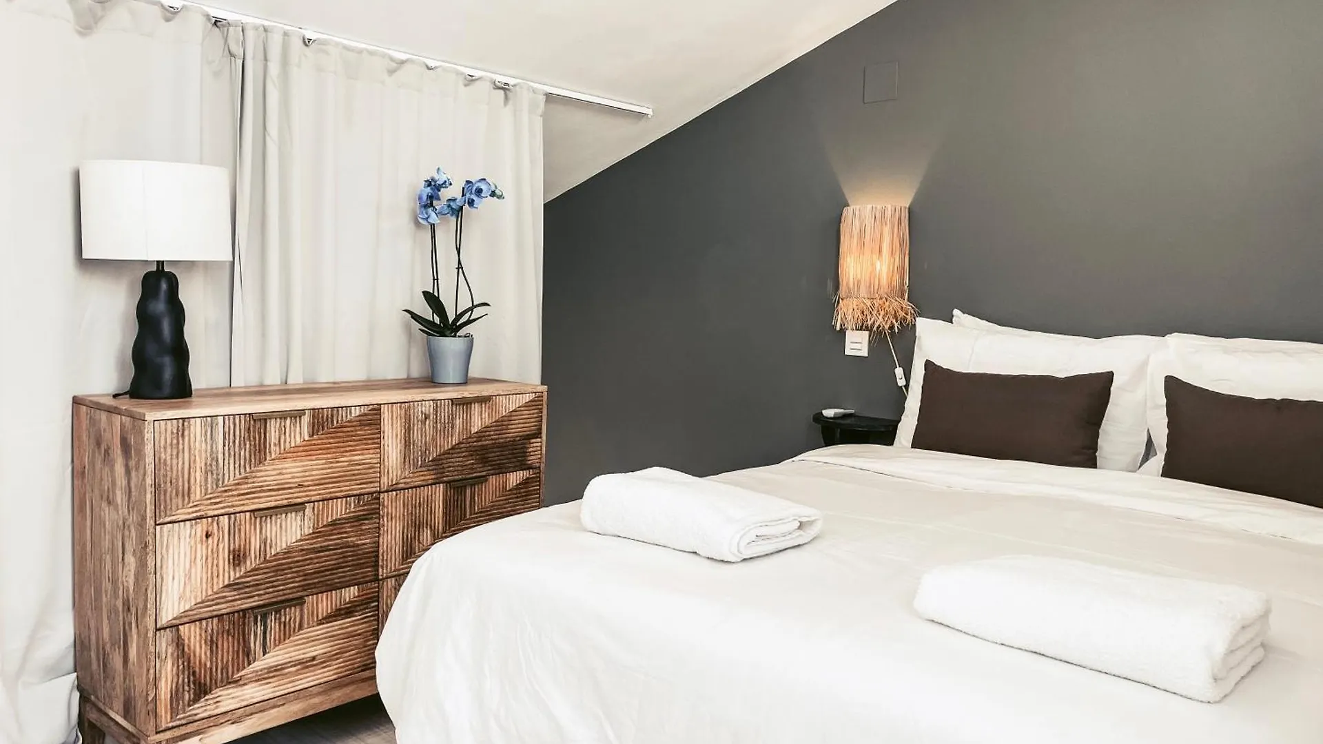 Centric Elegant & Private Terrace Apartment Malaga Spain