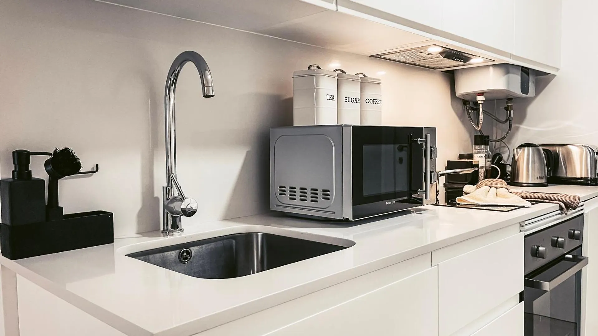 Centric Elegant & Private Terrace Apartment Malaga